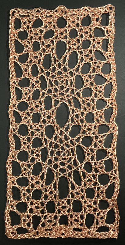 Finished pattern in speaker wire. 